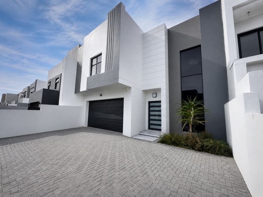 4 Bedroom Property for Sale in Sandown Western Cape
